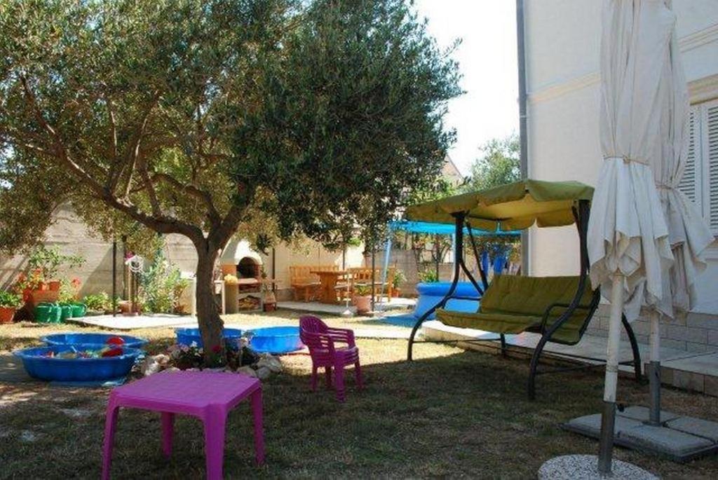 Apartments With A Parking Space Barbat, Rab - 16816 Barbat na Rabu エクステリア 写真
